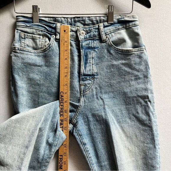 H&M Mom’s denim button fly high waisted jeans Sz 6 - Picture 10 of 13